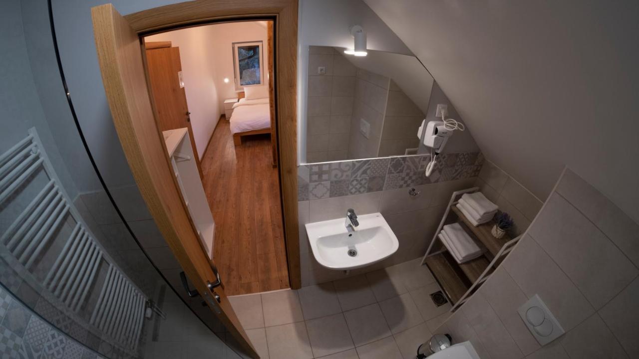 Petlov Salas Rooms Нови-Сад Экстерьер фото
